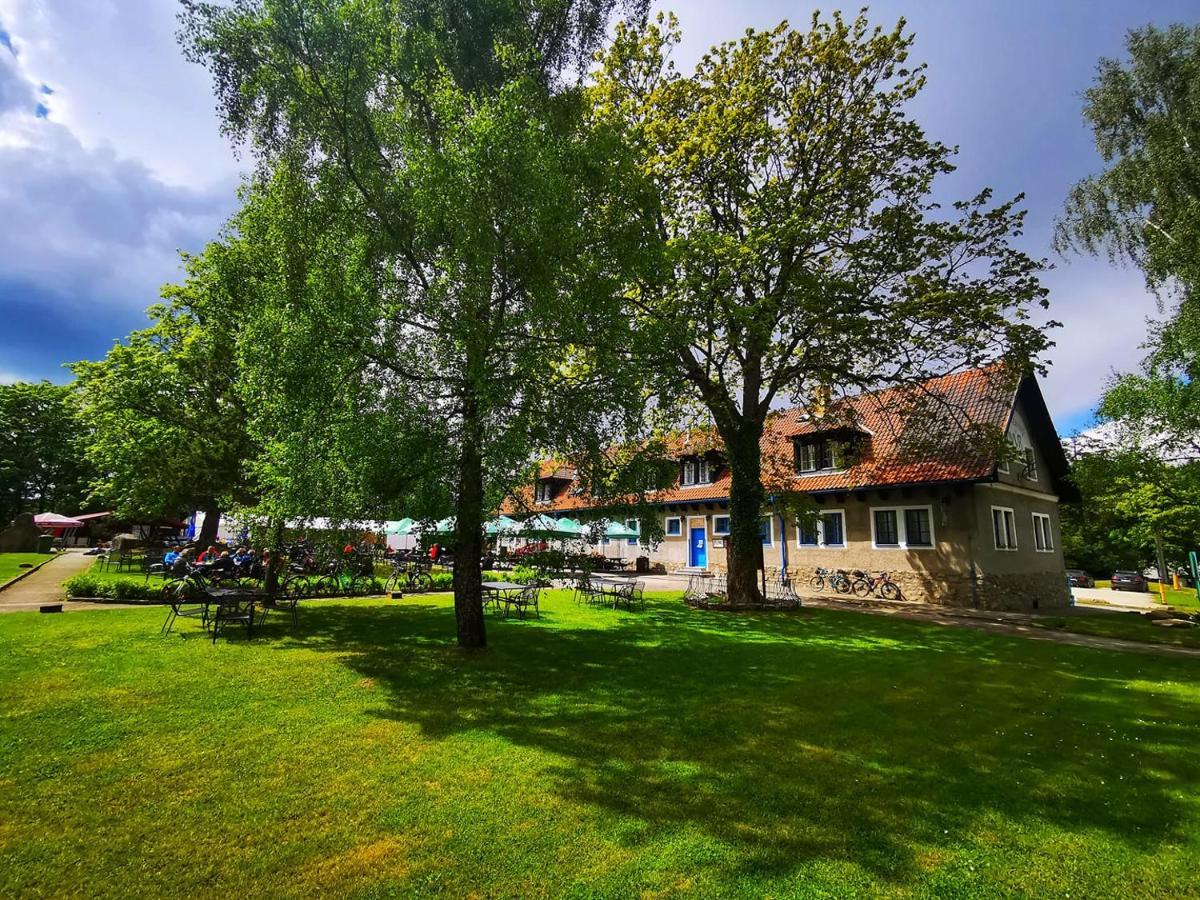 Penzion Landstejnsky Dvur Slavonice Exterior foto